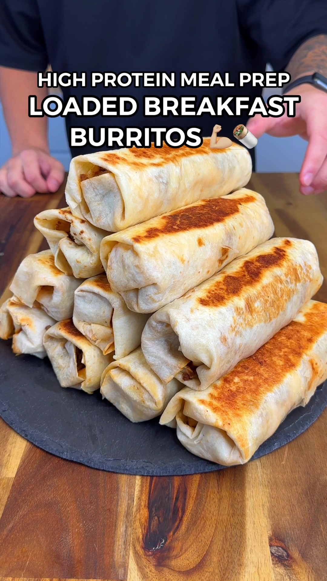 High Protein Loaded Breakfast Burritos 🌯 Healthy Meal Prep With 59g Protein 💪🏼 (Macros: Per Burrito - 10 Total) 541 Calories 22gC | 21gF | 59gP Ingredients: 1KG Diced Potatoes (Car 的 TikTok 影片封面